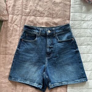 NWOT Zara Denim Shorts — size 2